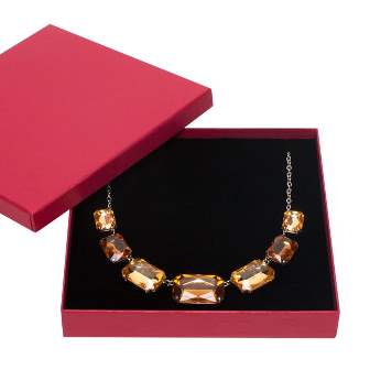 Collieretui Belgrad mit Collier